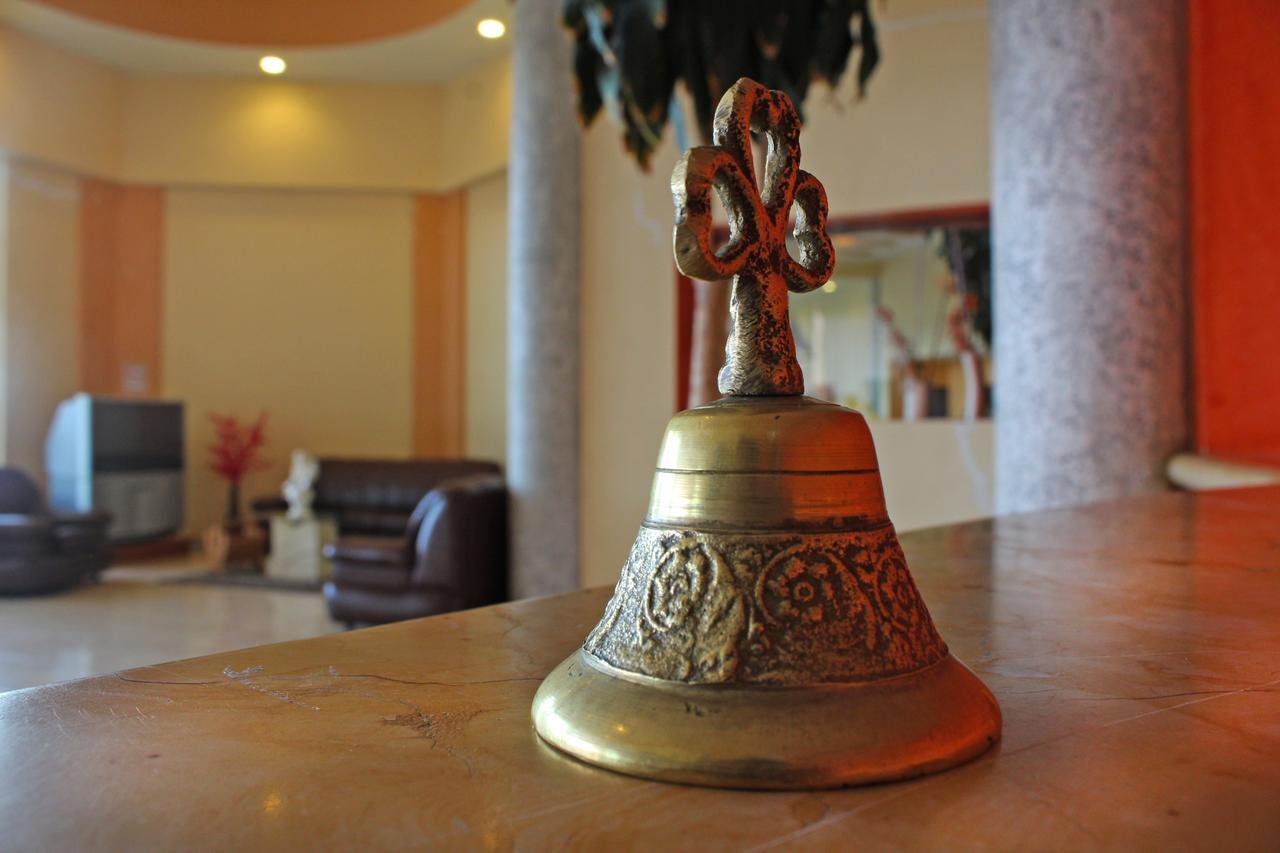 Hotel Real De Cortes Los Reyes  외부 사진